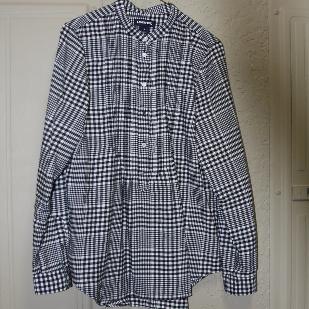 Lightweight plaid flannel tunic top